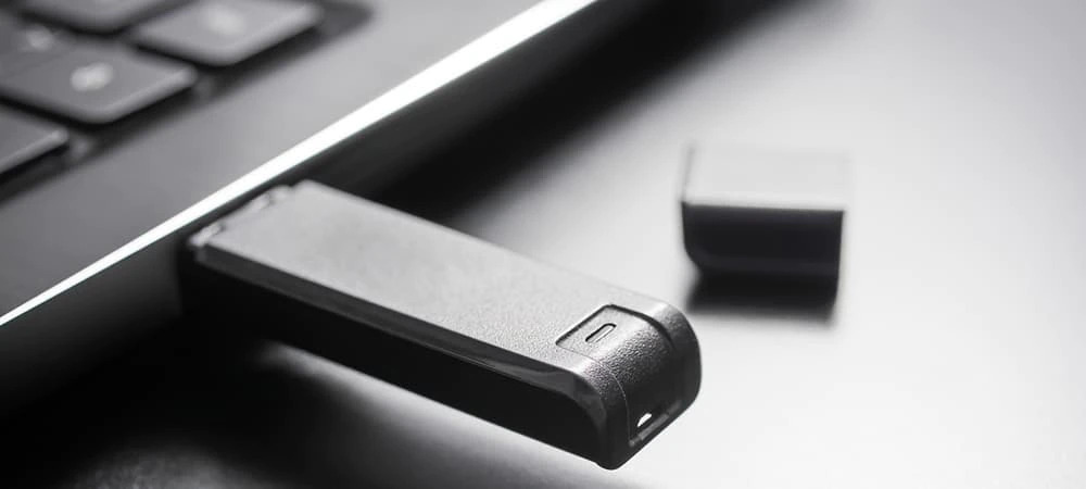 How to Install Windows 11 from a USB Drive